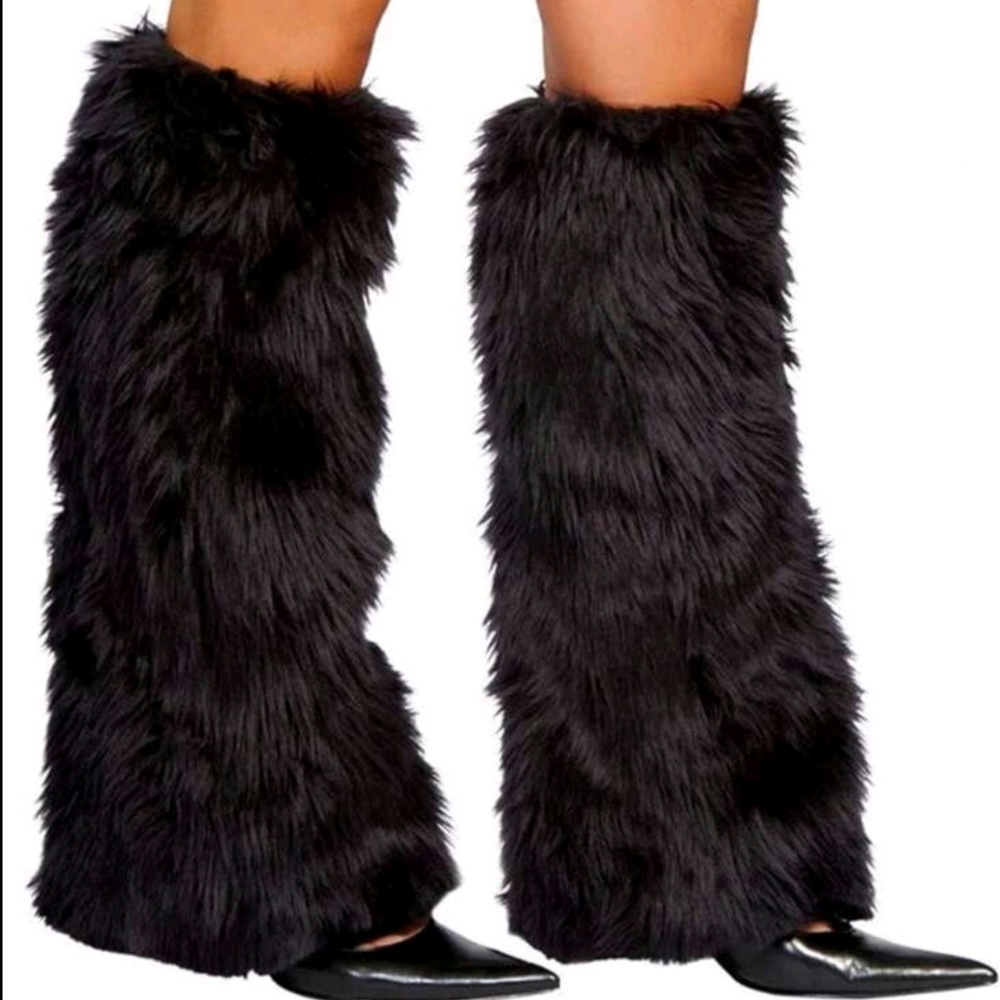 Black furry boot/shoe covers